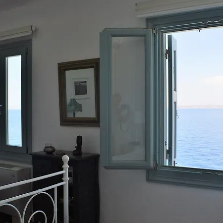 Casa Bianca Of Kea Melissaki